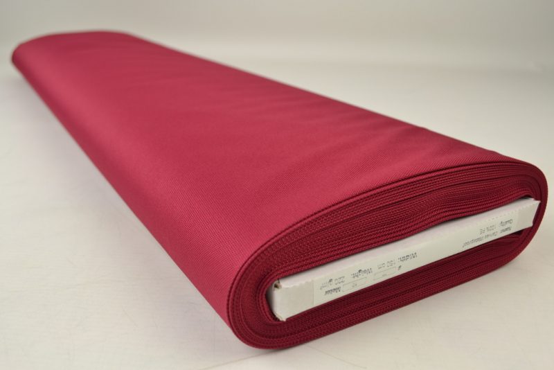 Bordeaux rood waterafstotende canvas stof op rol, extra sterk en geschikt voor outdoor toepassingen